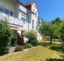Schöne, helle Erdgeschosswohnung in Konradsreuth mit Terrasse