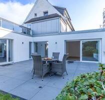 Erstbezug nach Kernsanierung! 3,5-Zimmer-Wohnung mit ca. 132 m², großer Terrasse, Garten und Garage - Hagen Hagen-Mitte
