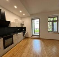 Einziehen und wohlfühlen - 4-Raum-Wohnung mit Balkon und hochwertiger Ausstattung in Chemnitz