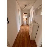 Dachgeschoss Wohnung - 1.245,00 EUR Kaltmiete, in Freiberg am Neckar (PLZ: 71691)