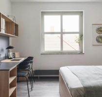 Günstige voll möblierte 2-Zimmer-Wohnung mit Balkon in Berlin