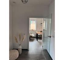 Wunderschöne 2-Zimmer-Altbauwohnung im Herzen von Heilsbronn