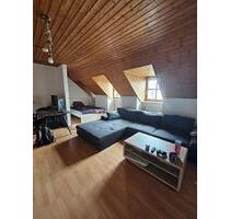 Schönes Appartement mit sep. Küche in Bahnhofsnähe - Bruckberg