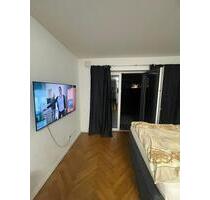 Untermiete: 1- Zimmer Wohnung mit große Terrasse - Hamburg Altona-Nord