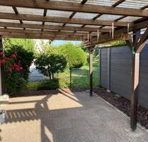 3 Zimmer DG-Wohnung in 2-Familienhaus mit Terrasse & Garage - Rielasingen-Worblingen