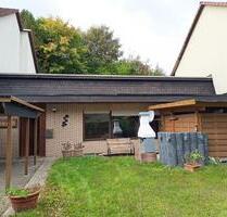 Ebenerdiges Wohnen mit Komfort – moderner Bungalow mit Garten ab sofort frei - Plettenberg
