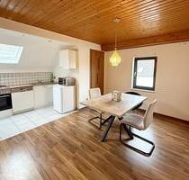 2,5-Zimmer-Dachgeschosswohnung stilvoll, ruhig und zentral - Idstein