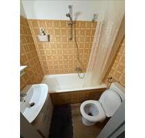 40 m Erlangen Zwischenmiete - 650,00 EUR Kaltmiete, ca.  40,00 m² in Erlangen (PLZ: 91058) Bruck