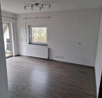 Vermiete DG-Wohnung mit EBK u. Balkon in Mögglingen