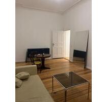 Untermiete: Helle 2 Zimmerwohnung in Berlin, Schillerkiez