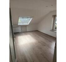 Zu Vermieten – Helle 4-Zimmer - 1.100,00 EUR Kaltmiete, in Fürth (PLZ: 90765) Bislohe