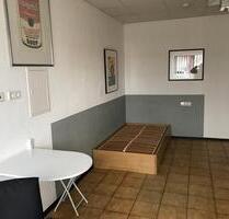 Studentenwohnung - 400,00 EUR Kaltmiete, ca.  25,00 m² in Göppingen (PLZ: 73037) Bruckwasen