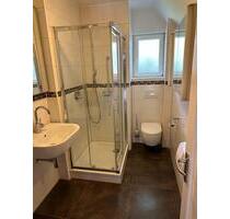 Moderne 2-Zimmer-Wohnung mit Balkon – Frisch Renoviert - Frankfurt am Main Ostend