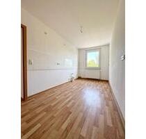 Sanierte 2-Raum-Wohnung im 1. OG mit ebenerdiger Dusche zu vermieten! - Köthen (Anhalt)