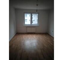 Zweizimmerwohnung zu vermieten - hell, geräumig frisch saniert. - Gelsenkirchen Rotthausen