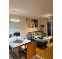 Vermiete: helle 80 qm Wohnung in München-SchwabingOlympiapark
