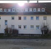 Charmante 2-3 Zimmer Wohnung mit Tageslichtbad,neuer Einbauküche - Sindelfingen Darmsheim