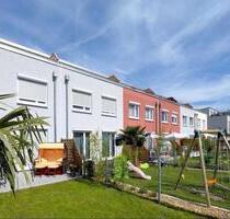 Modernes Reihenhaus in Toplage – 90431 Nürnberg, Am Tillypark