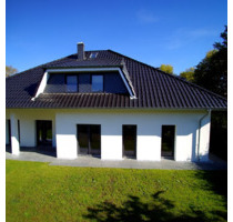 Neuwertiges & hochwertiges Zweifamilienhaus in Jersbek - Bargteheide