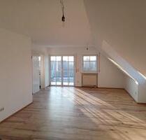 Sonnige Dachgeschosswohnung in IngolstadtZuchering (950€ Kalt)