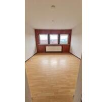 Helle 3-Raum-Dachgeschosswohnung in Kloster Veßra - Themar