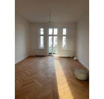 *Altbauwohnung am Hasselbachplatz* zum 01.01.26 - Magdeburg