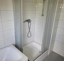2 12 Raum 46145 Oberhausen - 400,00 EUR Kaltmiete, ca.  60,00 m² in Oberhausen (PLZ: 46047) Borbeck