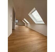 Hochwertige Dachgeschosswohnung in kernsanierter Scheune - Saarbrücken Brebach-Fechingen