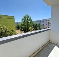 Licht an, Alltag aus: 3-Zimmer-Oase mit Sonnenbalkon & Wannenbad - Perfekt für Zwei (oder Drei) - Leipzig West