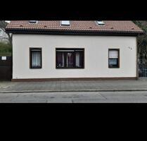 Freihstehendes Einfamilienhaus mit Einliegerwohnung - Düsseldorf Stadtbezirk 8