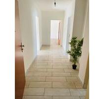 3 Raum Penthouse mit EBK - 1.350,00 EUR Kaltmiete, ca.  89,00 m² in Schömberg (PLZ: 75328)