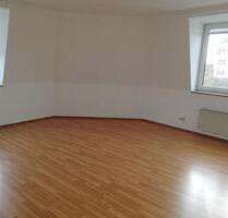 Helle 2-Zi-DG-Wohnung mit Lift, EBK, Stellplatz mögl. - Zwickau Zwickau-West