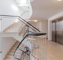 Helle 2-Zi-DG-Wohnung mit Lift, EBK, Stellplatz mögl. - Zwickau Zwickau-West
