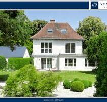 VON POLL - BAD HOMBURG: Repräsentative Villa mit parkartigem Garten in bester stadtnaher Lage - Bad Homburg vor der Höhe Gonzenheim