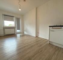 OFFENE BESICHTIGUNG AM 17.06 um 16:30 UHR Findorff Helle 1-Zimmer-Wohnung mit Balkon - Bremen