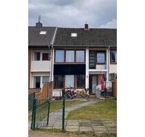 Reihenmittelhaus - 255.000,00 EUR Kaufpreis, ca.  102,00 m² in Rastede (PLZ: 26180)