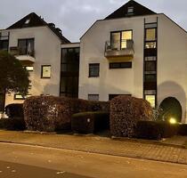 Wohnen mit Wellnessfaktor: Stilvolle 4-Zimmer-Wohnung mit Pool & Sauna in Bergen-Enkheim - Frankfurt am Main