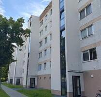 Sanierte 3-Raum Wohnung mit Balkon und Aufzug nahe dem Stadtzentrum! - Salzwedel