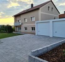 Neuwertige Wohnung mit Gartenanteil und Garage in ruhiger Lage - Amberg