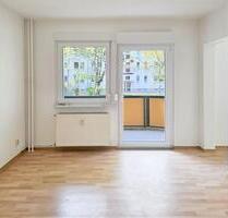 Schöne helle 2-Raum-Wohnung mit Balkon im Erdgeschoss - Halle (Saale) Frohe Zukunft