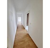 2-Raum-Wohnung - helle Wohnung mit EBK - Stellpl. inclusive - Reichenbach im Vogtland