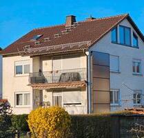 Zweifamilienwohnhaus mit 2 Garagen - Stockheim