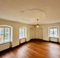 GROSSZÜGIG - EINZIGARTIG - ZENTRAL - Büroräume im Denkmalgeschützen Anwesen in Lechbruck am See