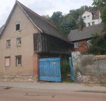 Einfamilienhaus mit Garage - 29.000,00 EUR Kaufpreis, in Weißenfels (PLZ: 06667)