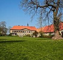 Modern, individuell und mit einem großartigen Blick in den Gutspark auf dem Rittergut Lucklum - Sickte