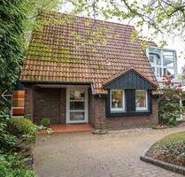 Architektenhaus mit Einliegerwohnung - Ruhe & Platz im Grünen - Norden