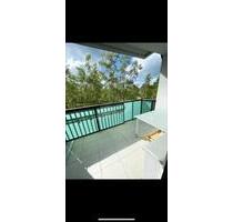 2-Zimmer-Wohnung, 47 m², Balkon – renoviert & Laminatboden - Berlin Hellersdorf