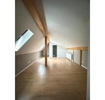 Gemütliche Dachgeschosswohnung in Stockstadt - Goldbach