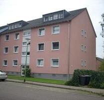 Vier Wände zum Wohlfühlen. - 498,00 EUR Kaltmiete, ca.  75,00 m² in Essen (PLZ: 45327) Stadtbezirk VI