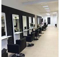 Friseur Stühle zu Vermieten - 500,00 EUR Kaltmiete, in Kassel (PLZ: 34117)